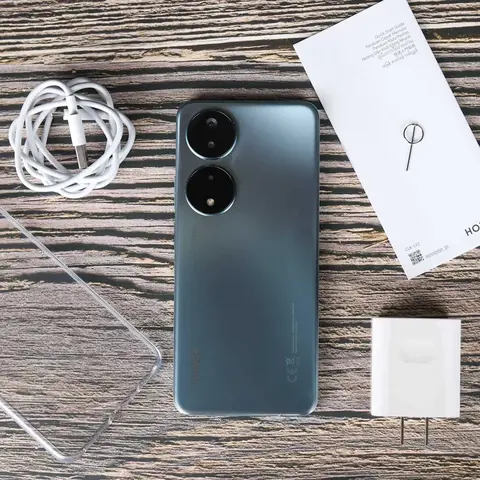 گوشی موبایل آنر مدل x7b 4g با ظرفیت حافظه ی 256 گیگ و ظرفیت رم 6 گیگابایت