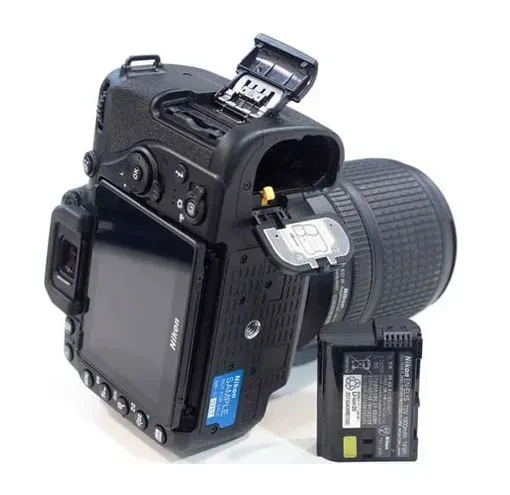 دوربین عکاسی نیکون مدل d7500 با لنز 18-140 kit