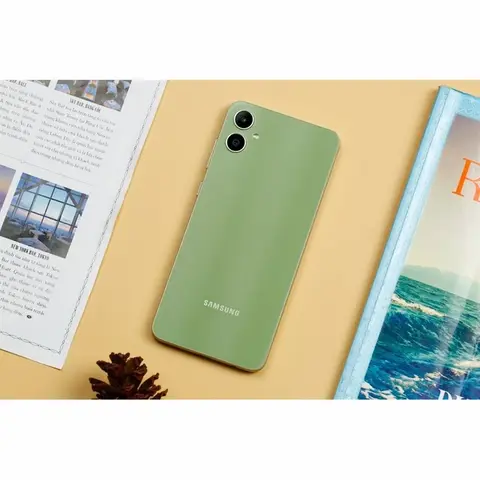 گوشی سامسونگ galaxy a05 رجیسترشده دو سیم‌کارت 64 گیگابایت با رم 4 گیگابایت به همراه شارژر سامسونگ